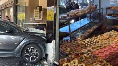 Видео: машина врезалась в витрину с пончиками в кондитерской Ришон ле-Циона