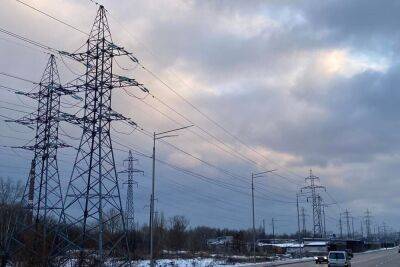 Запасіться водою і зарядіть повербанки: в "Укренерго" спрогнозували значний дефіцит електроенергії