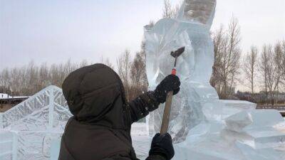 В Татышев-парке началось строительство ледового городка