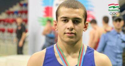Мухаммадамин Абдуллоев завоевал золотую медаль на международном конкурсе «Тахсил» в Баку