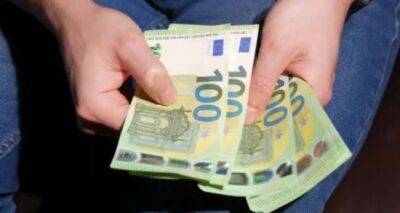 Украинцам выплатят по 500 евро. Новая программа помощи