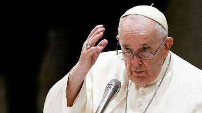Папа Франциск уже давно подписал отречение от Святого Престола