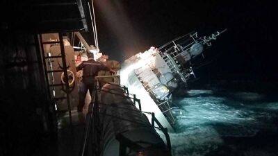 В Таиланде идет операция по спасению экипажа затонувшего корабля ВМС