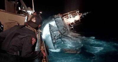 Десятки морпехов пропали без вести: в Таиланде затонул военный корабль (видео)