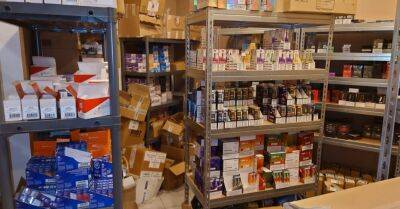 ФОТО. В Риге нелегально производили электронные сигареты; изъят товар на 1,8 млн евро