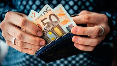 Обмін готівкової гривні на євро в Литві завершиться 5 рудня