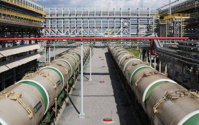 В ЄС погодили ліміт цін на нафту з Росії на рівні 60 доларів, - журналіст