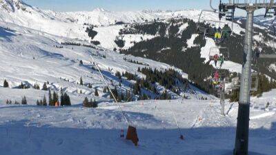 Знаменитый австрийский лыжный курорт перекладывает расходы на клиентов
