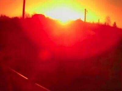 Ночью российские ракеты попали в объект "Нафтогазу" в Харьковской области, вспыхнул масштабный пожар. Видео