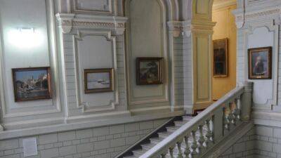 HRW: россияне разграбили тысячи экспонатов из музеев Херсона