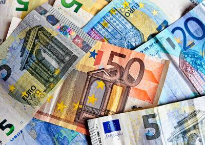 Чешская крона укрепилась к евро до максимума за 11 лет