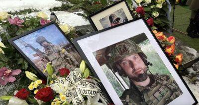 «Він наш Герой України» – у Варшаві попрощалися з польським військовим Даніелєм Штибером, який віддав життя за нашу країну