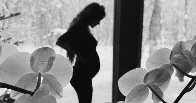 Старшая дочь больного Брюса Уиллиса объявила о беременности и показала первые фото