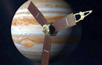 Ученые: На Юпитере меняются сезоны, хотя и не должны