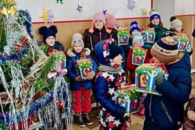 Благодійники фонду «Сергія Цюпка» стали справжніми «миколайчиками» для діточок з села Озера