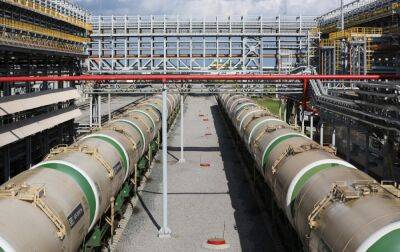 Словаччина отримала дозвіл ЄС на експорт нафтопродуктів із російської сировини в Україну - rbc.ua - Україна - Росія - Словаччина - Угорщина - Reuters