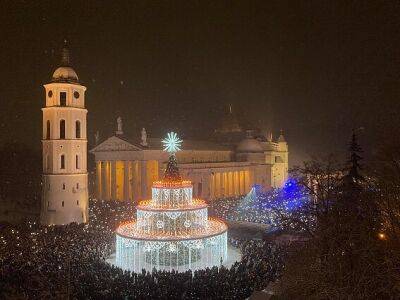 Из солидарности с Украиной города Литвы выключат на время рождественские огни