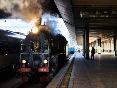 "Укрзалізниця" запускает по Киеву праздничній ретро-поезд