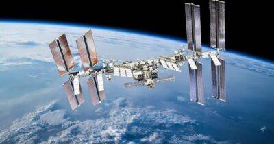 Россия снова поставила МКС под угрозу: станции пришлось уклоняться от обломков российской ракеты