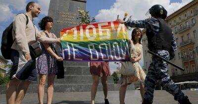 Закон о ЛГБТ "заставил" сайт поиска работы в России "забанить" всех Сергеев