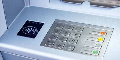 Вимкнули світло при використанні банкомату чи терміналу: як повернути гроші