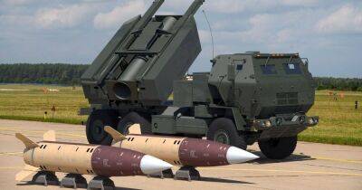 Запад должен поставить Украине ракеты ATACMS для ударов по РФ, — экс-командующий НАТО
