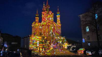 Швейцарский художник подсветил исторические здания Киева
