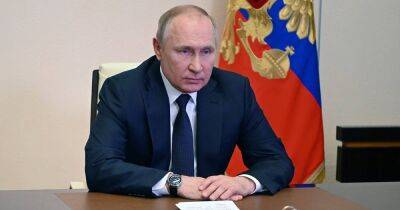Путин получает устаревшие сводки о войне в Украине, приукрашенные ФСБ, — WSJ