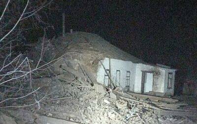 Войска РФ ударили ракетами по пригороду Запорожья, разрушена гимназия