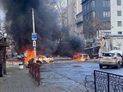 Россия обстреляла украинский Херсон, 8 человек погибло, десятки раненых