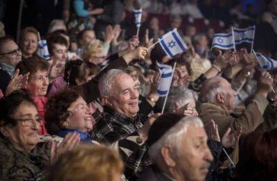 Рейс спасения: 100 украинских евреев прибыли из Украины в Израиль