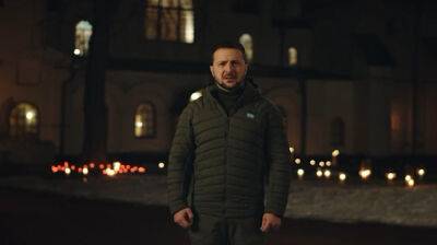 "Мы не будем ждать чуда, мы будем творить его сами": Зеленский поздравил украинцев с Рождеством
