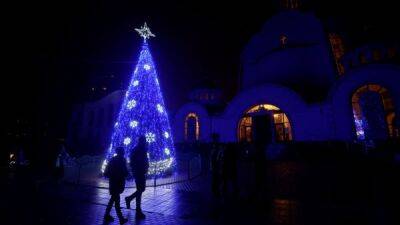 “Мы не будем ждать чуда”. Украина встречает Рождество в условиях войны