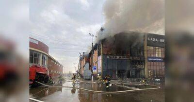 Масштабна пожежа на російській Кубані: спалахнув торговий центр