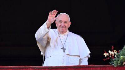 Папа римский призвал к прекращению войны России с Украиной