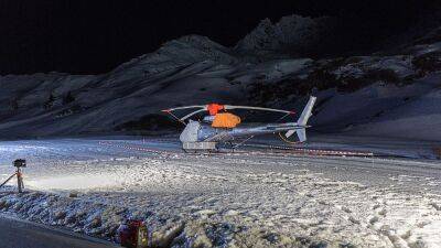 Сход лавины в Австрии: поиски лыжников