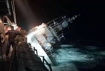 Крушение корвета: количество жертв резко возросло, много моряков пропали без вести