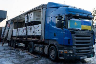 Казахстан передав Україні понад чотири десятки генераторів для медзакладів – МОЗ