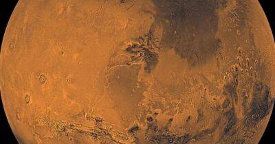 Лед в пустыне. NASA показало, как выглядит настоящая зима на Марсе (видео)