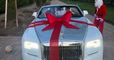 Криштиану Роналду получил в подарок на Рождество роскошный Rolls-Royce за $340 000 (видео)
