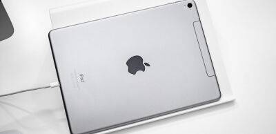 Знищеним війною школам передадуть планшети Apple. Перші 450 iPad вже отримали учні на Київщині
