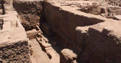 Римская баня с центральным отоплением. Археологи сделали открытие у храма Хнума в Египте