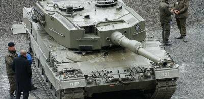 Це велика помилка: Оборонний комітет ФРН розкритикував рішення Шольца щодо танків для України