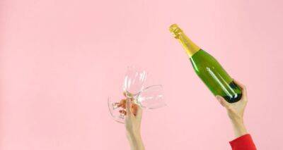 Шампанское не может стоить менее 1000 грн: как выбрать правильный напиток на Новый год - cxid.info - Украина - Франция