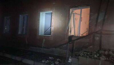 Окупанти завдали удару по пологовому відділенню лікарні в Херсоні (фото)