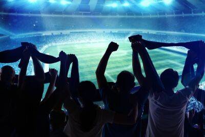 Полиция отвергает обвинения в жестоком насилии в отношении футбольных фанатов в Нетании