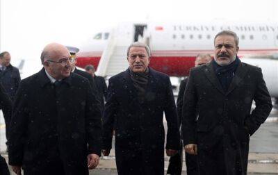 Москву посетили глава минобороны и начальник разведки Турции