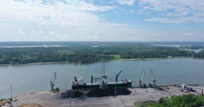 До Фінляндії прибув плавучий LNG-термінал, покликаний зменшити залежність від Росії