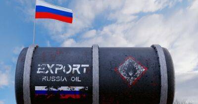 "Санкции, низкий спрос и плохая погода": у РФ начались серьезные проблемы с экспортом нефти, — СМИ