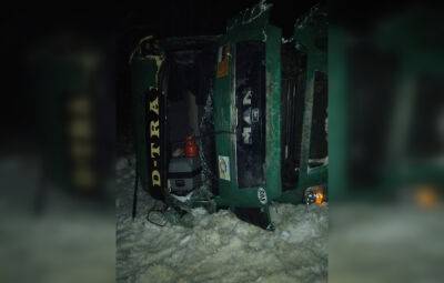 В ДТП с двумя грузовиками на трассе «Балтия» в Тверской области пострадал дальнобойщик